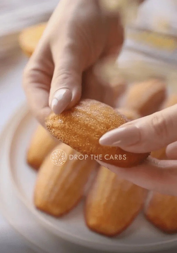 Keto Madeleines cake ללא שם
