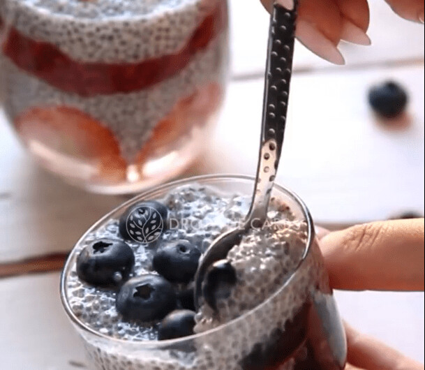 Chia seeds pudding