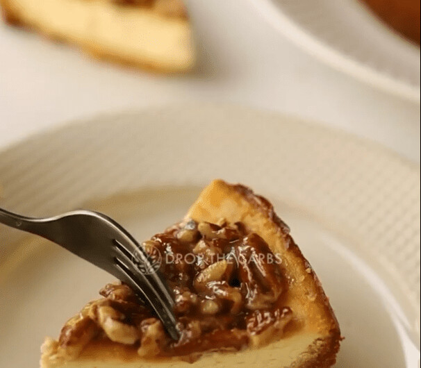 Keto Pecan Cheesecake